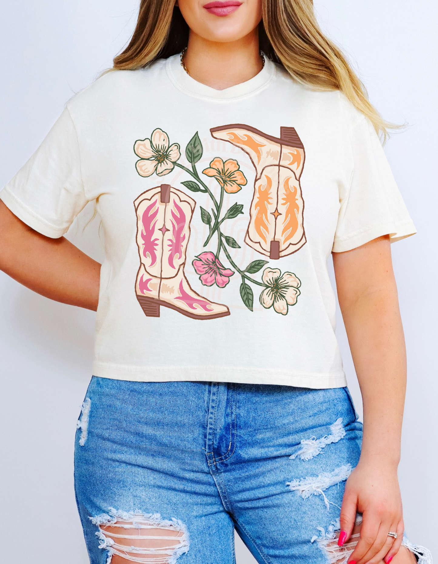 Color Cowgirl boots boxy tee